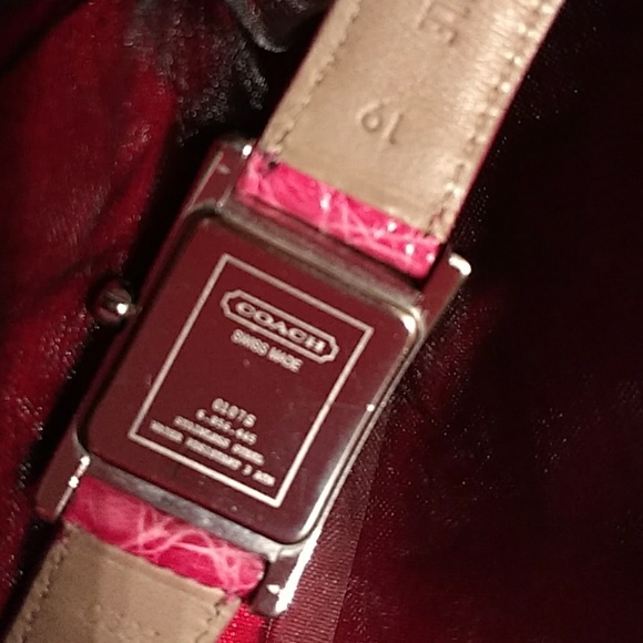 Authentic Ladies Coach face- pearl/real diamonds - Picture 4 of 8